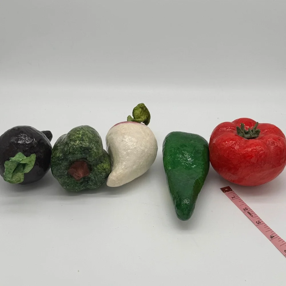 Vtg Mexican Paper Mache Vegetables Lot 5pc Lacquered Tomato Eggplant Folk Art